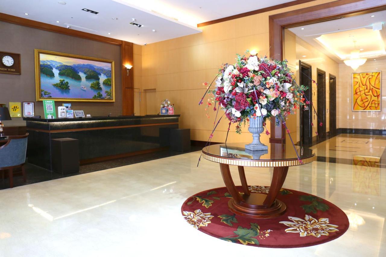 Fushin Hotel - Tainan Luaran gambar