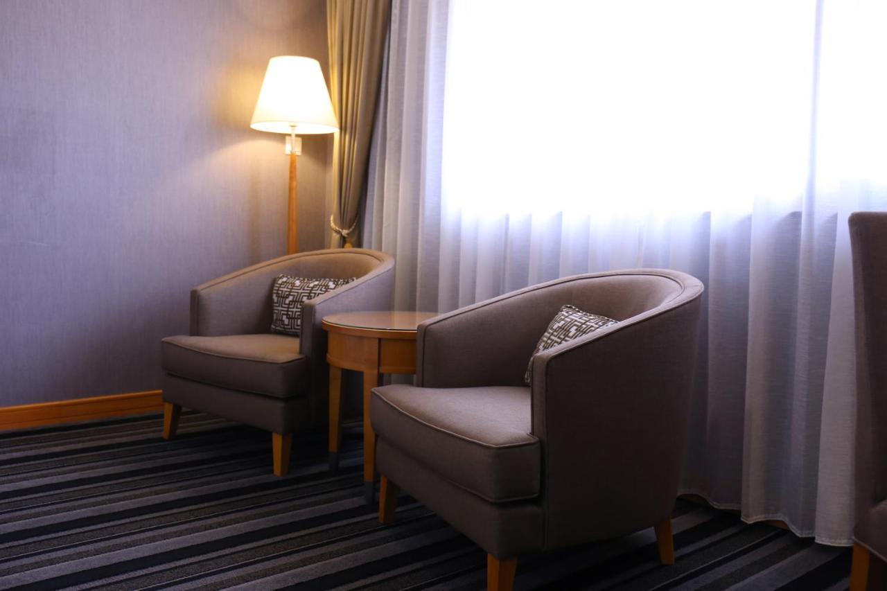 Fushin Hotel - Tainan Luaran gambar