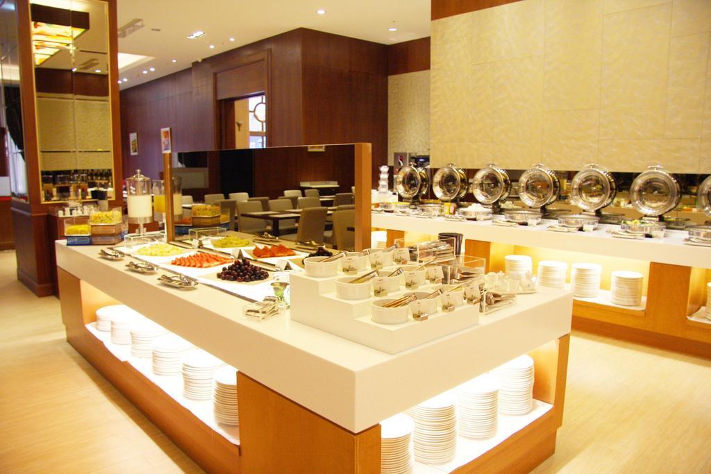 Fushin Hotel - Tainan Luaran gambar