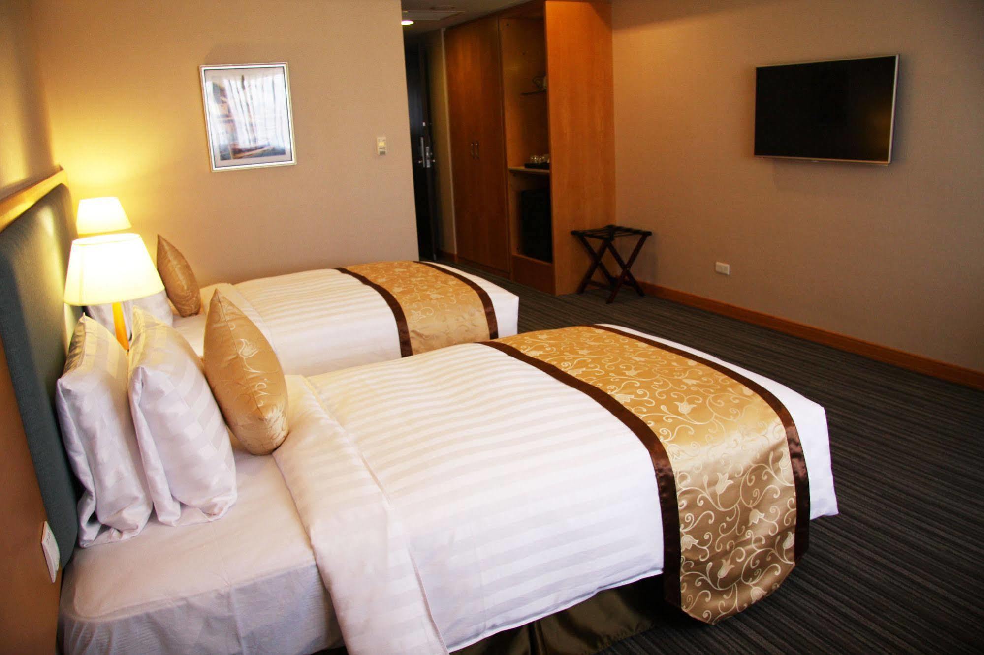 Fushin Hotel - Tainan Luaran gambar