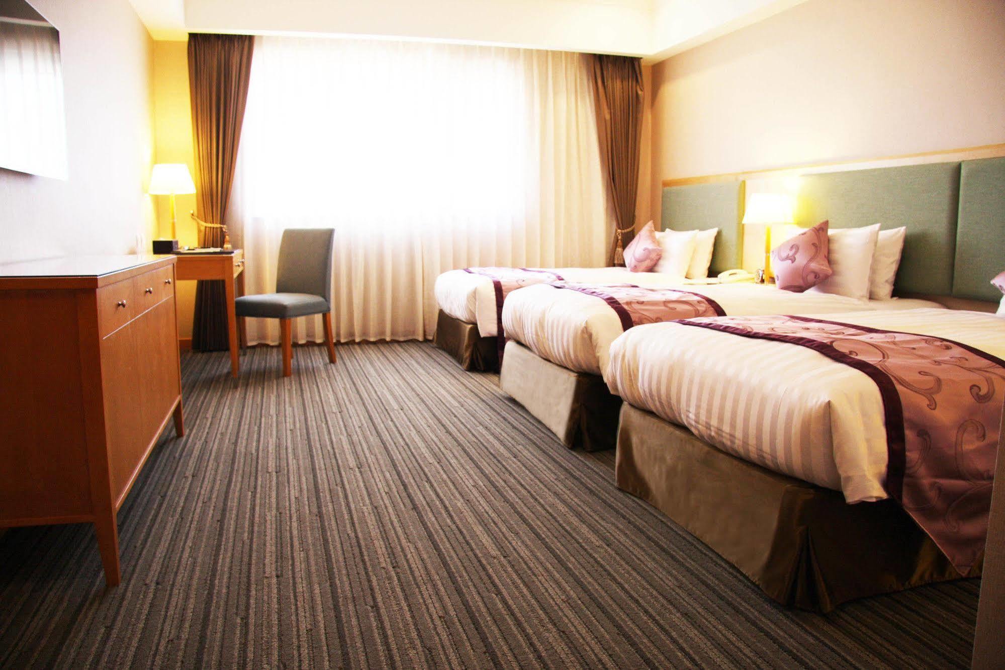 Fushin Hotel - Tainan Luaran gambar